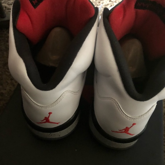 Jordan retro 5 cement - Picture 3 of 3